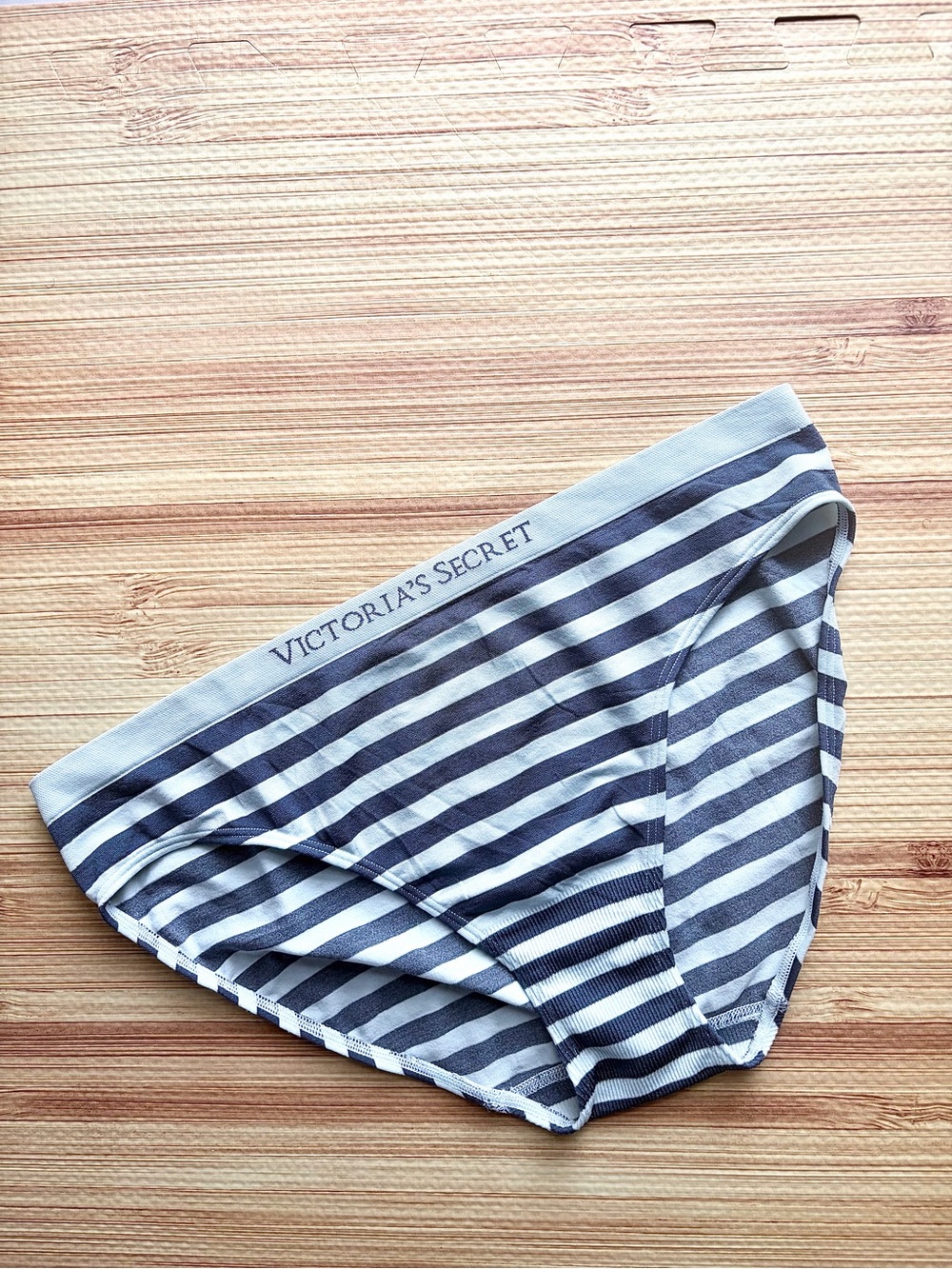 Victoria’s Secret Striped Full back panty